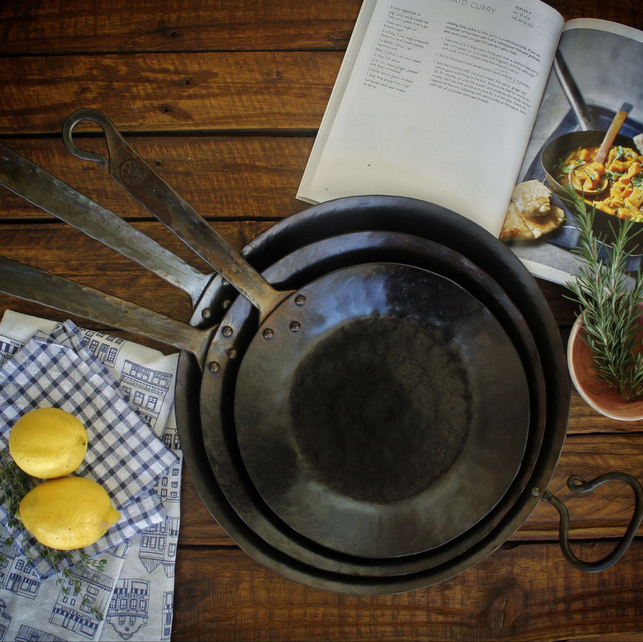 Frying Pan (small) (260 mm x 170 mm)